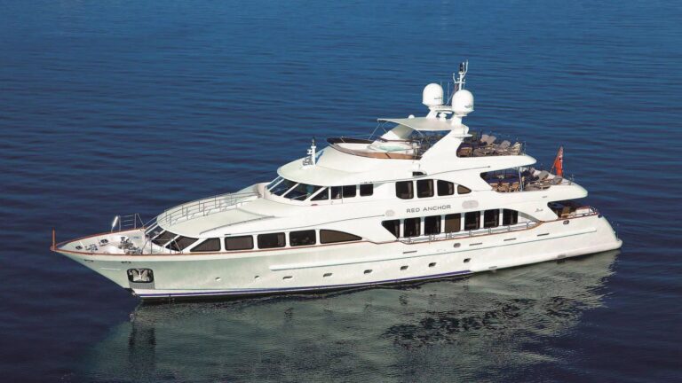 Benetti 120 Yacht for sale