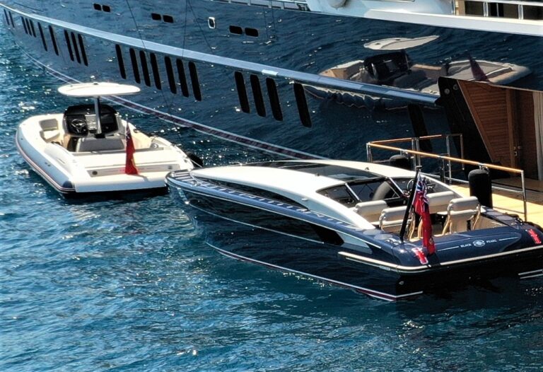 Black Pearl Yacht for Charter